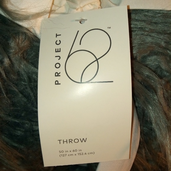 Project 62 Gray Faux Fur Throw Blanket - Picture 2 of 8